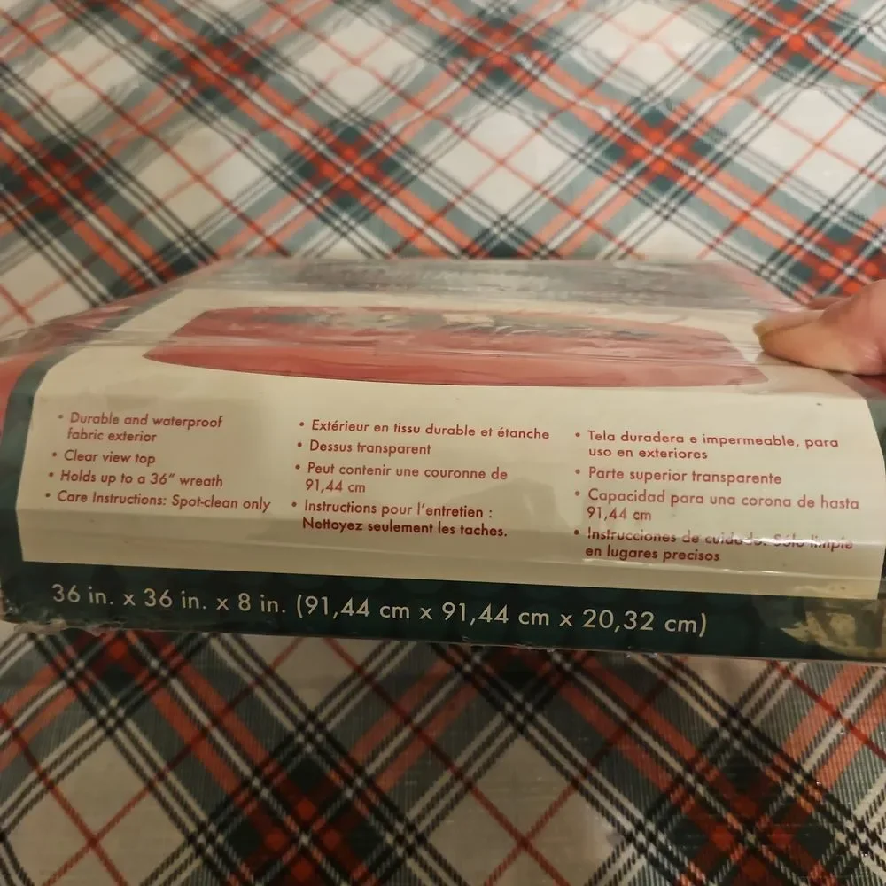 Harvey Lewis Red Wreath Storage Case